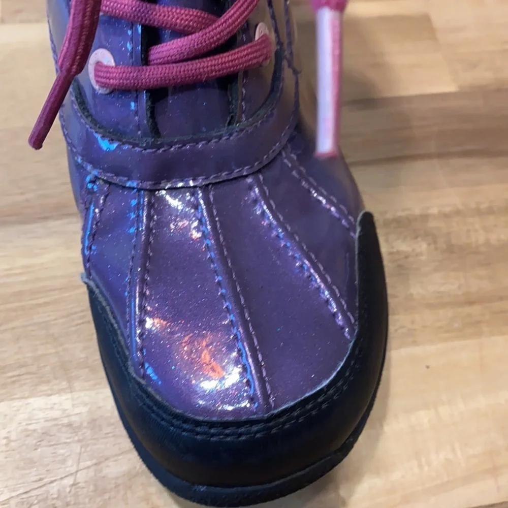 UGG Butte II purple boot